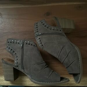 Sonoma Peep Toe Heel Sandals Brown Faux Leather